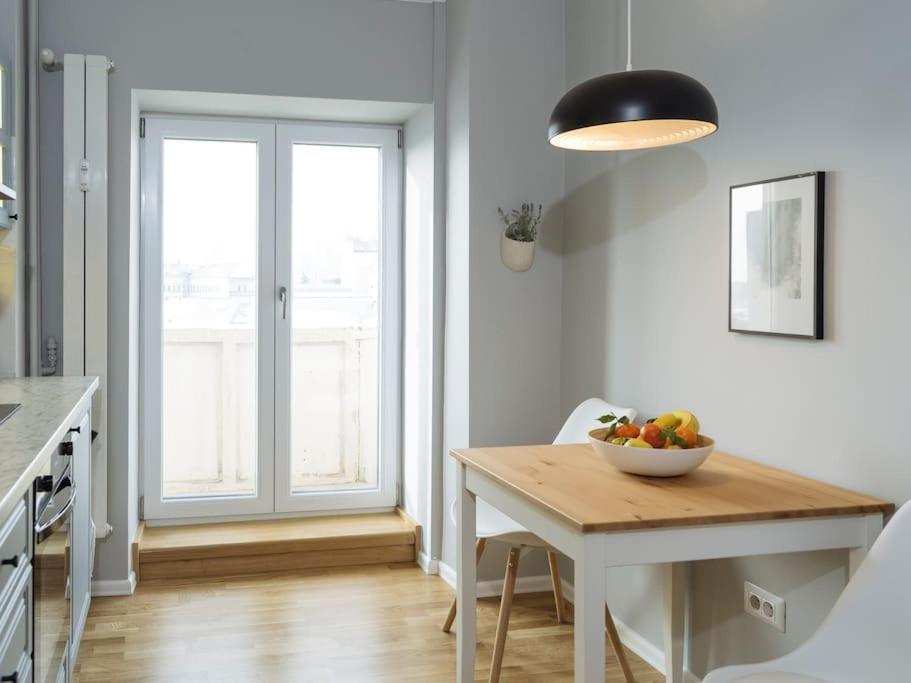 Good Vibes Central Apartment Bukarest Exterior foto