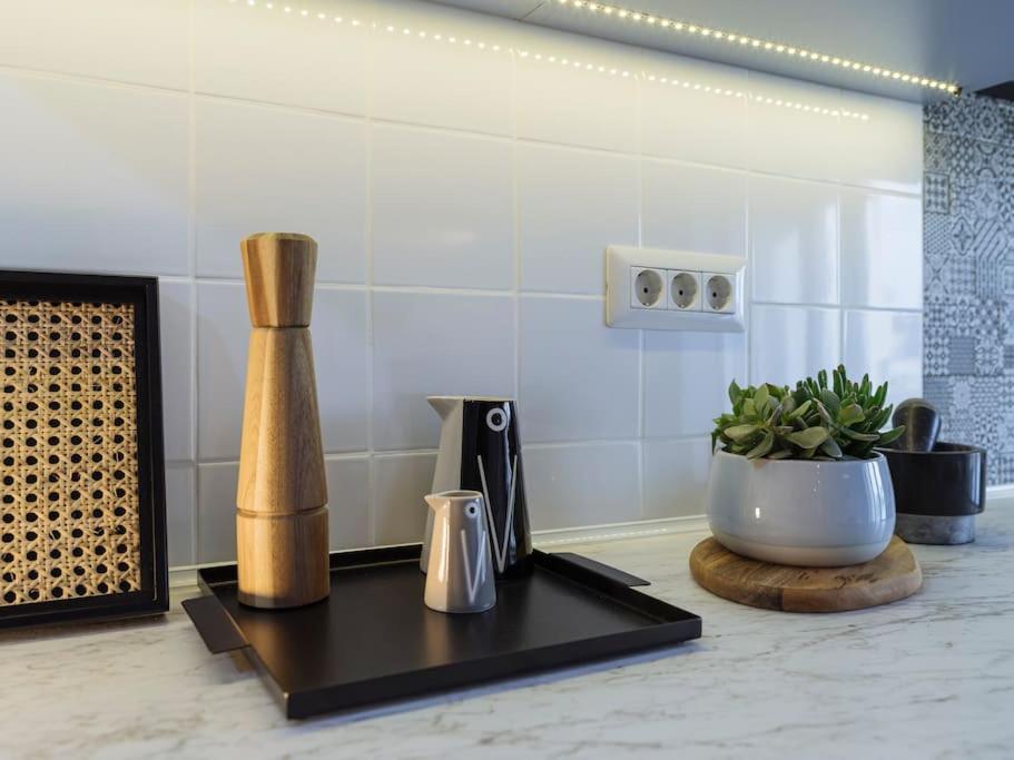 Good Vibes Central Apartment Bukarest Exterior foto